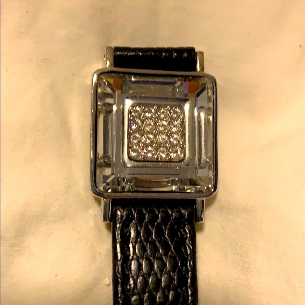 SWAROVSKI LEATHER AND CHRYSTAL BRACELET